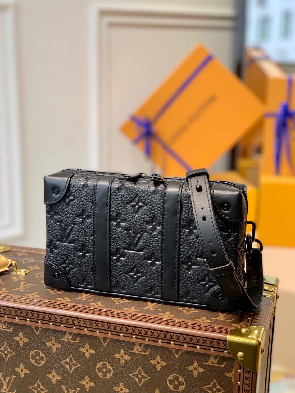 Louis Vuitton Soft Trunk Wallet M80224