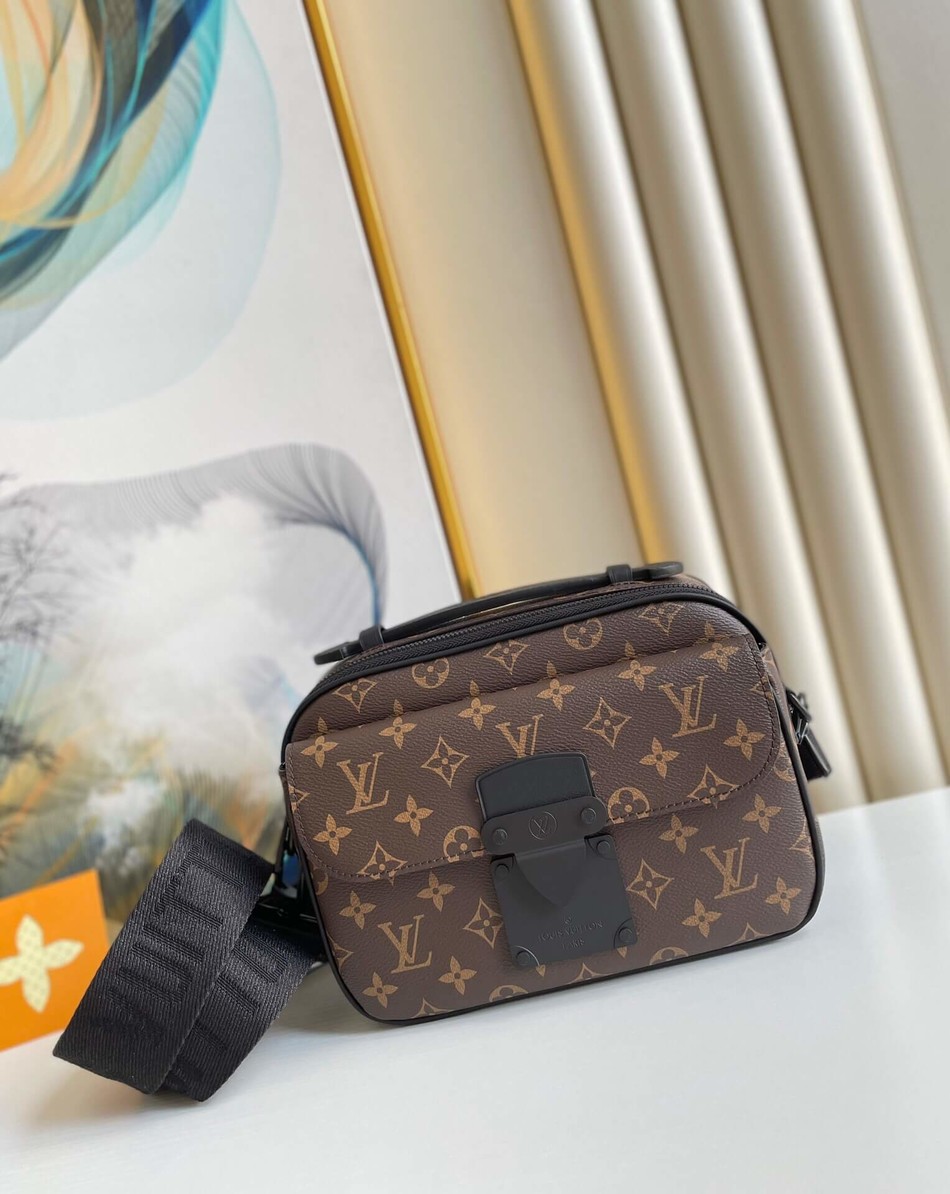 Louis Vuitton S Lock Messenger Bag M45806