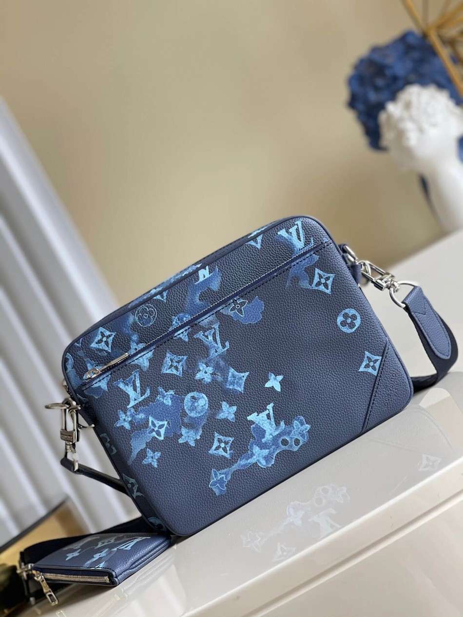 Louis Vuitton Trio messenger bag M57840