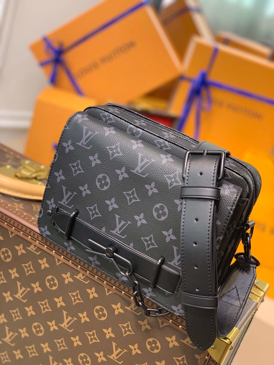 Louis Vuitton Steamer Messenger bag M45585 black flower