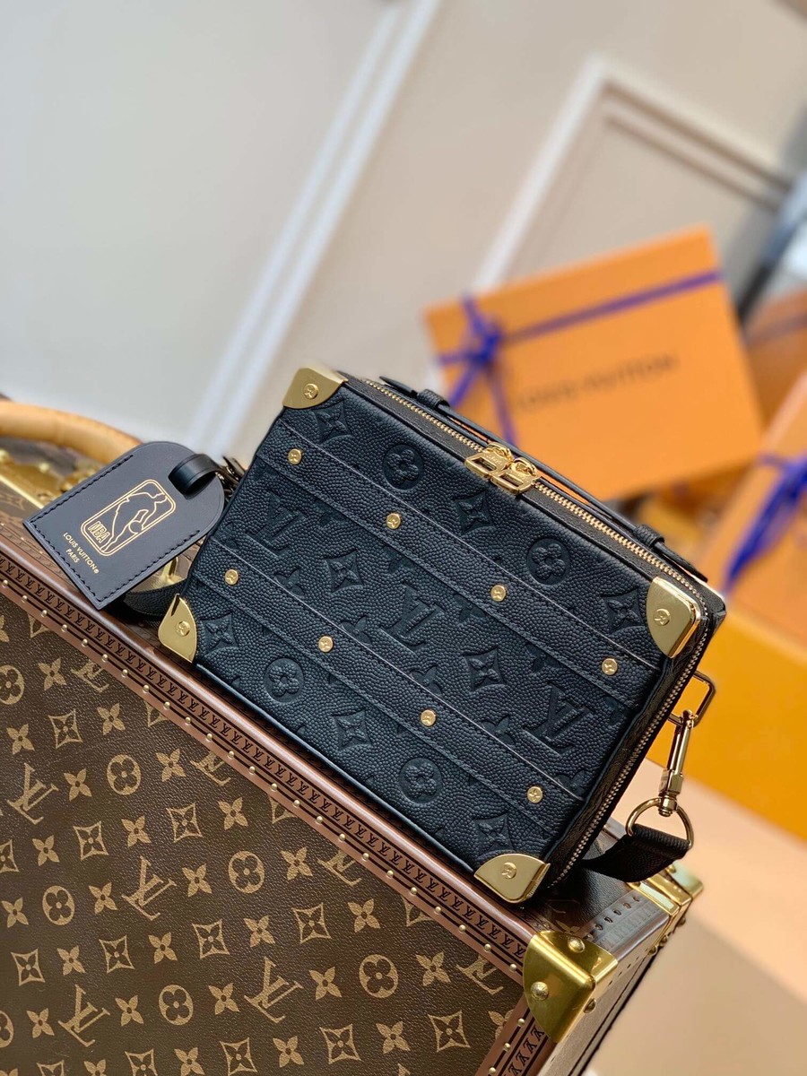 Louis Vuitton xNBA Handle Trunk messenger bag M57971