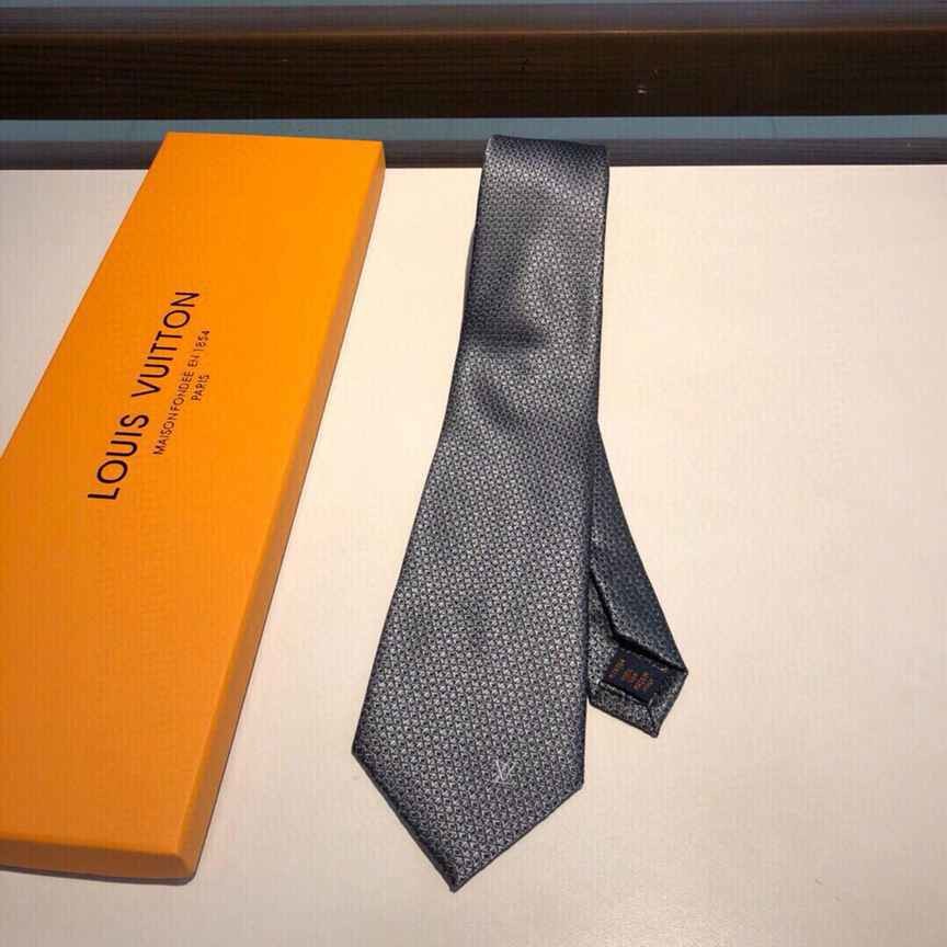 Louis Vuitton Geometric pattern classic men s tie