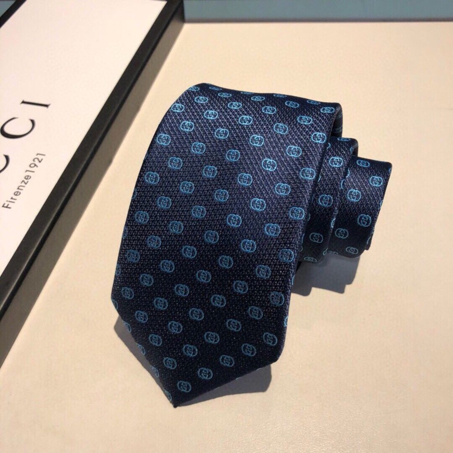 Gucci Classic small G Logo jacquard silk tie